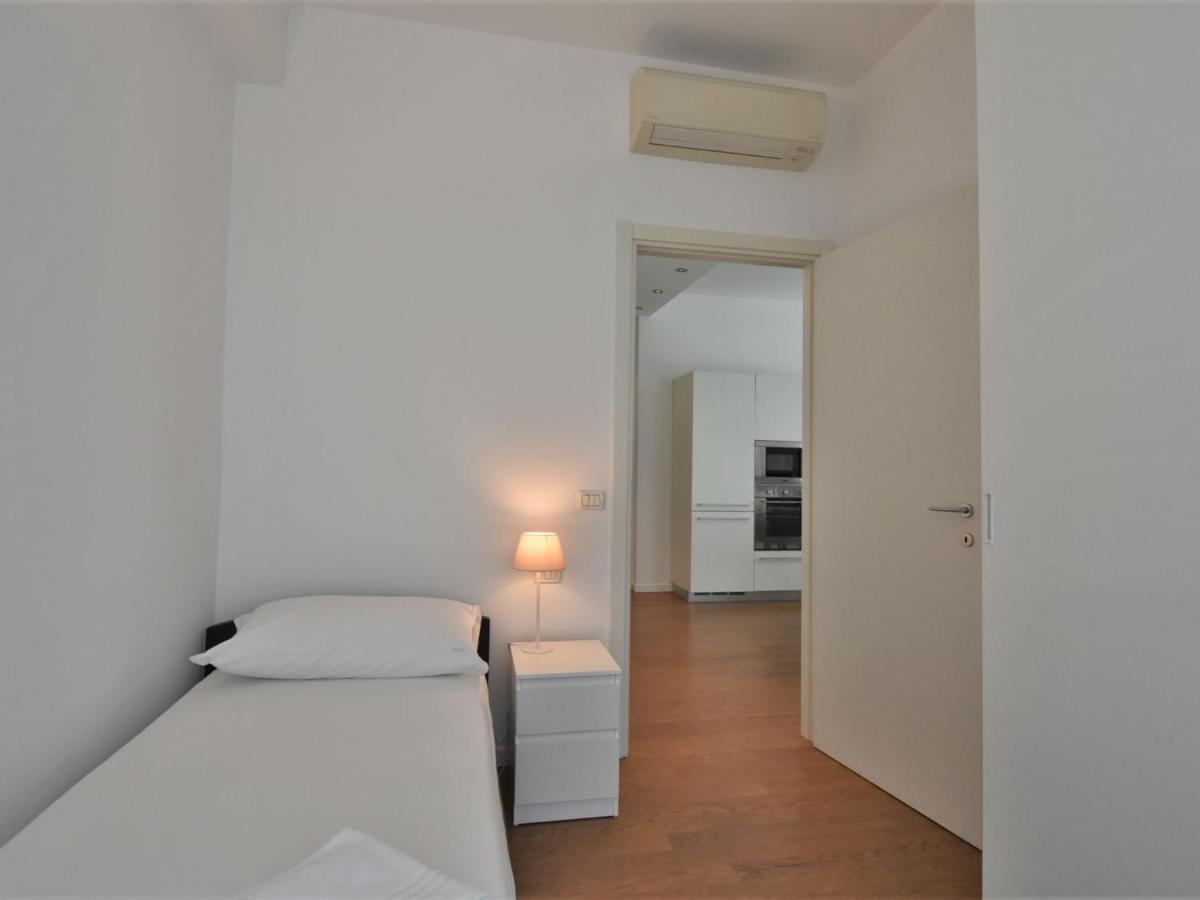 Apartment Corso Genova Apartment By Interhome Milano Exterior foto