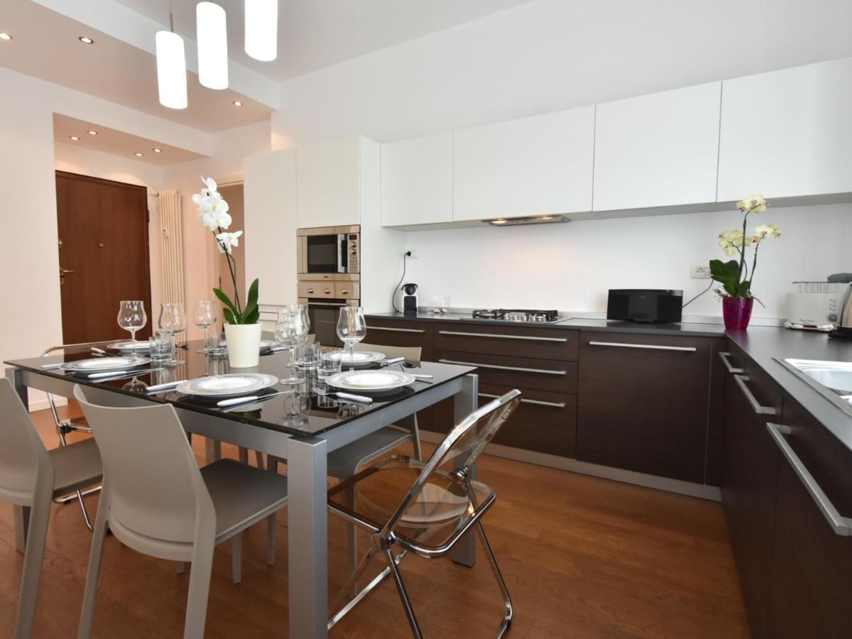Apartment Corso Genova Apartment By Interhome Milano Exterior foto