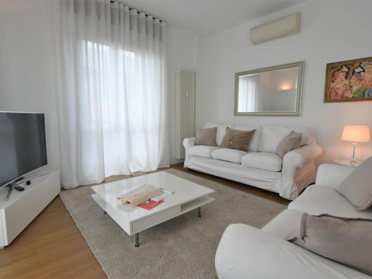 Apartment Corso Genova Apartment By Interhome Milano Exterior foto