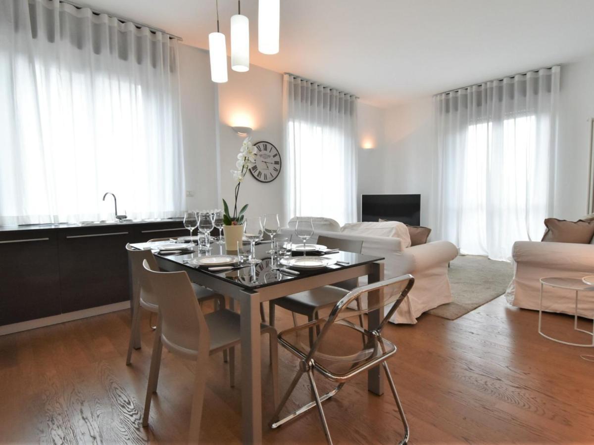 Apartment Corso Genova Apartment By Interhome Milano Exterior foto